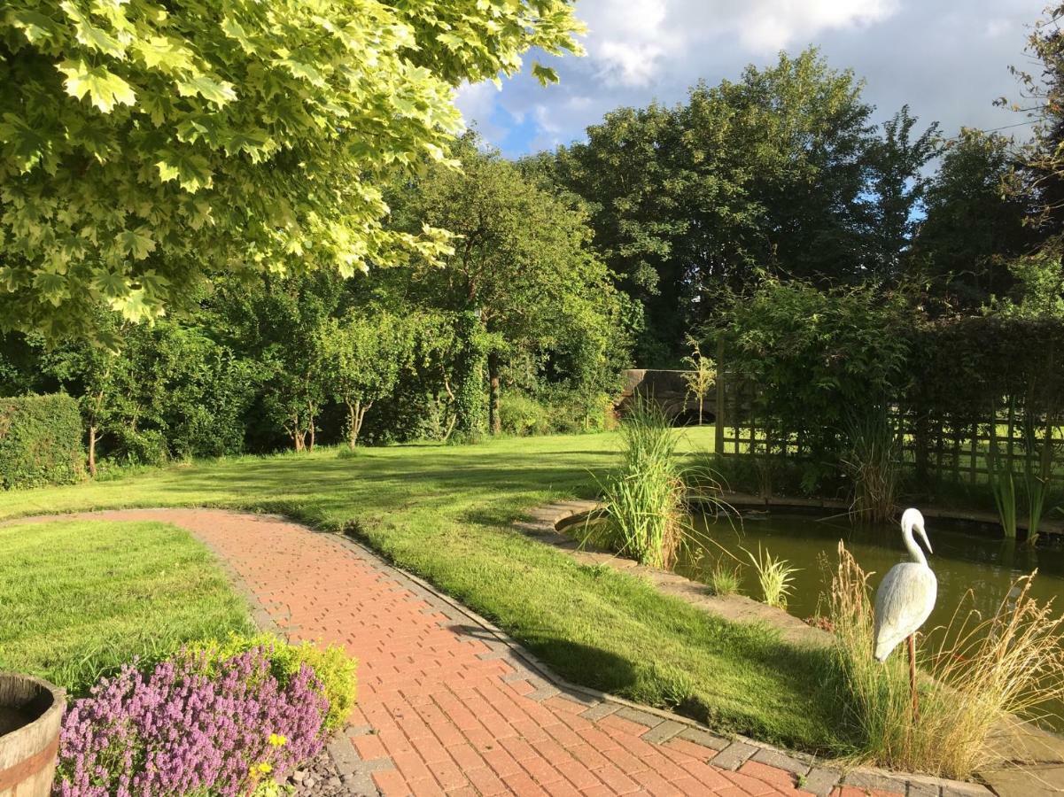 Maesbury Riverside Oswestry Luaran gambar